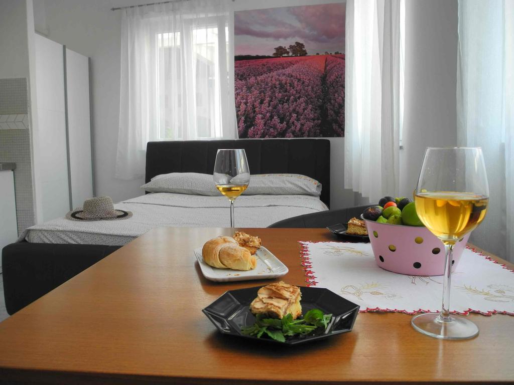 יזרה Apartments Jp מראה חיצוני תמונה